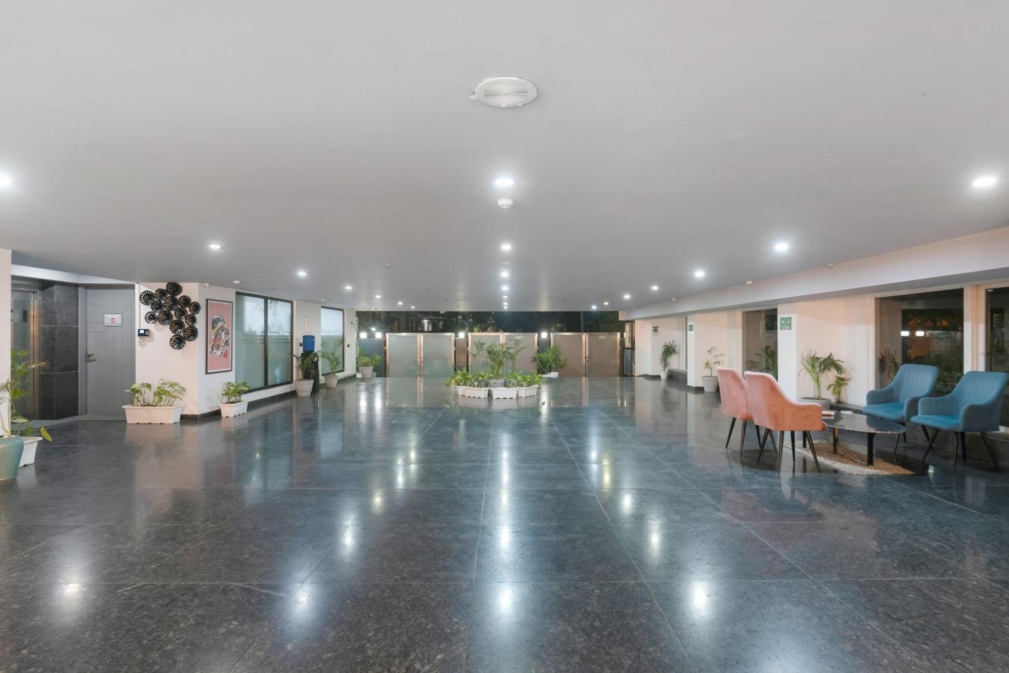 Bedchambers Serviced Apartments, Mg Road Gurgaon Eksteriør bilde